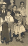 1942-[0000]-Familia(AgoniaFinamore).jpg

195,70 KB 
673 x 1089 
23/1/2004
